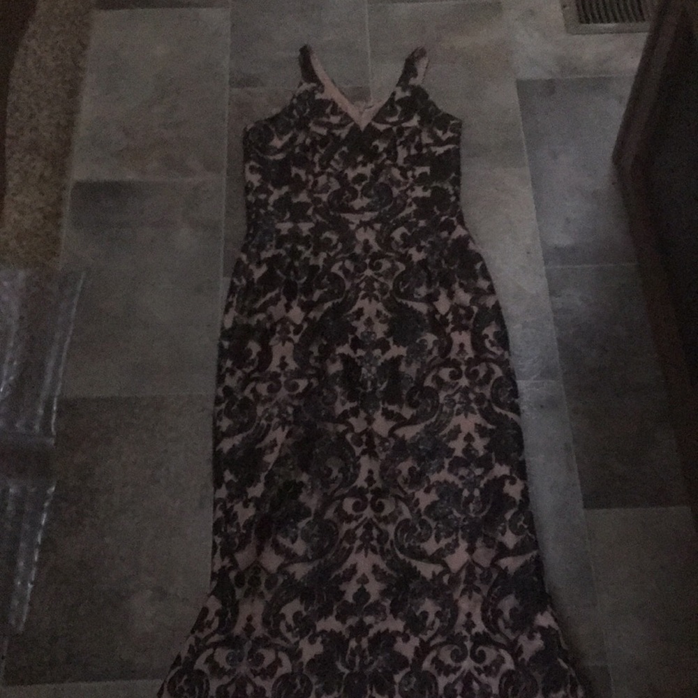 Gown nude with sequins flower design